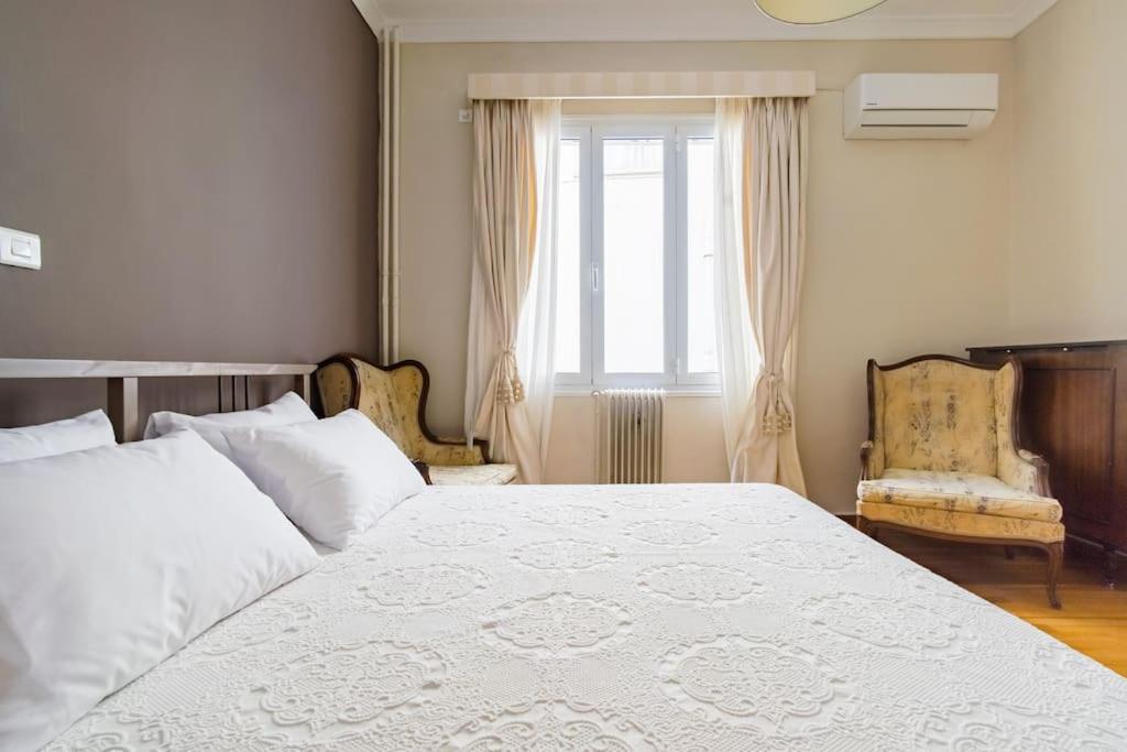Emporikon Apartment Steps From Historic Center أثينا المظهر الخارجي الصورة